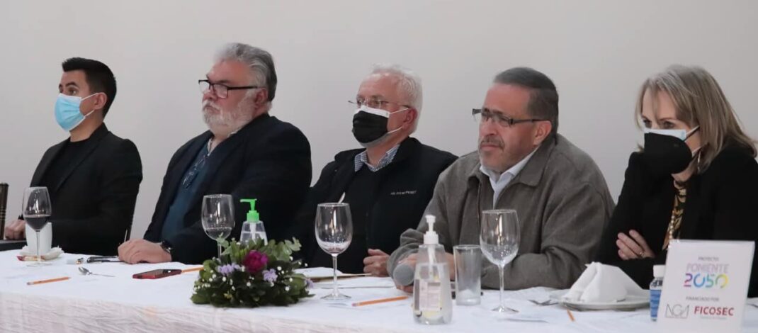 Beto Pérez recibe a Alcaldes de la zona; analizan proyecto Poniente 2050