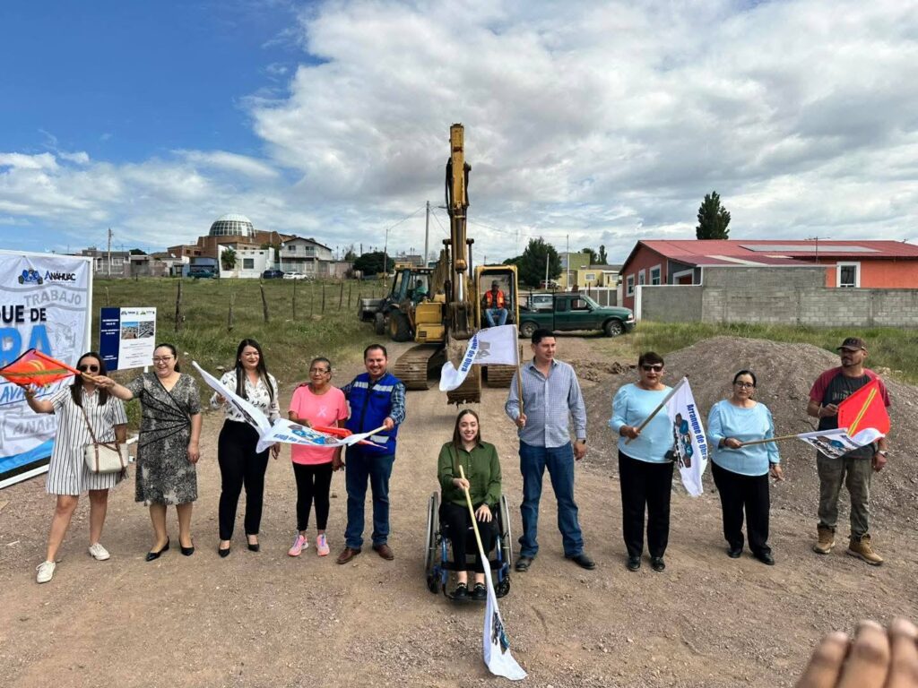 Inicia obra de pavimentación en la calle 23 de Anáhuac