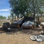 Localizan a hombre sin vida en lote baldío de Anáhuac; investigan causas