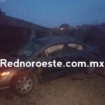Volcadura en la carretera a Riva Palacio cobra la vida de un joven