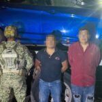 Tras persecución recuperan auto robado y detienen a dos sujetos