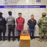 Confirma Fiscalía detención de dos sujetos tras robo de auto con violencia