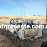 Consume el fuego camioneta en la carretera a Carichí; iba por jornaleros