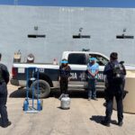 Policía de Anáhuac detiene a pareja por probable robo a negocio