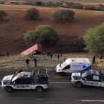 Rescata SSPE a conductor tras volcadura en carretera Chihuahua-Cuauhtémoc
