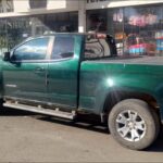 Aseguran pick-up con placas sobrepuestas en la zona centro