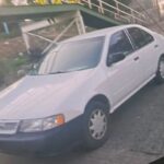 Bajó al Oxxo por unas compras y al salir ya no estaba su vehículo