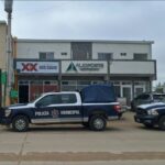 Ladrones pegan en negocio sobre la Avenida Colombia